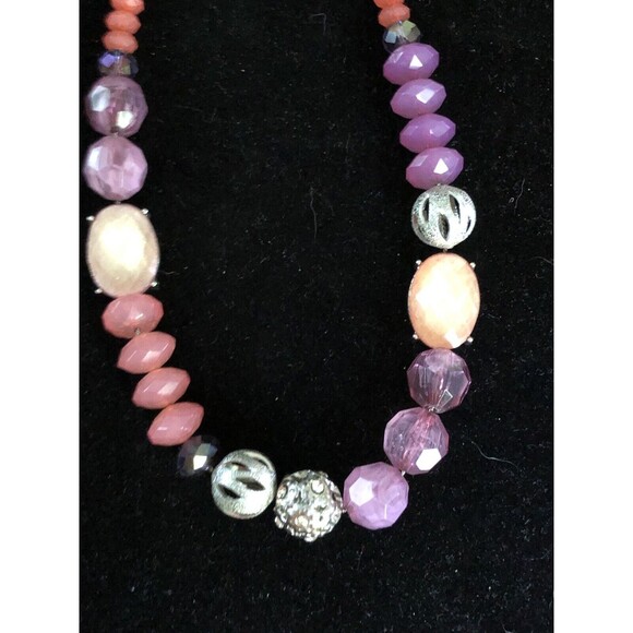 NY & Co Purple And Peach Strand Beaded Necklace Faceted Lucite Beads On Chain - Picture 6 of 7